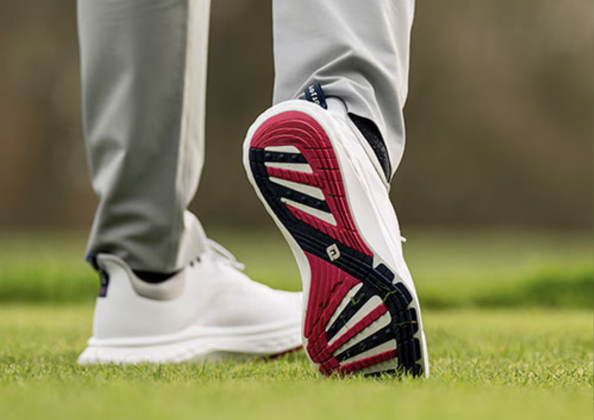 Spike vs Spikeless Golf Shoes: Which Should You Actually Wear?